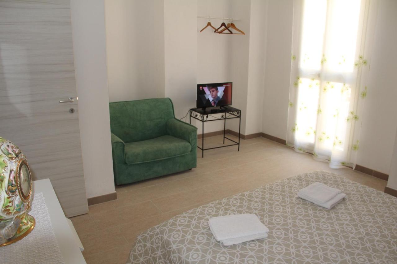 Cataldi'S Rooms Noto Eksteriør bilde